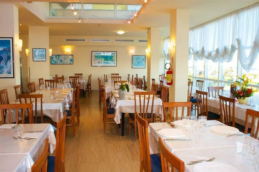 Hotel Kursaal Rimini 3*,